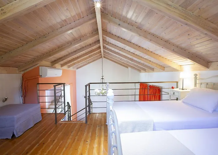 Niriides Rachi (Lefkada)