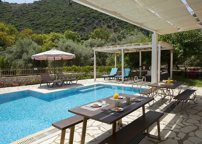 فيلة Niriides Rachi (Lefkada)